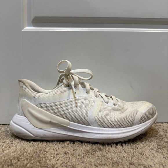 lululemon athletica Shoes - Lululemon Blissfeel Run 2 Shoes Womens Size 8 White Running Sneakers Cushioned